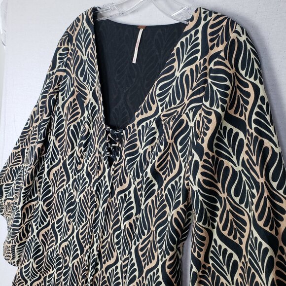 Free People Gia Shift Printed Mini Dress Bell Sleeve Lace-up 70s Bohemian size S - Picture 4 of 16